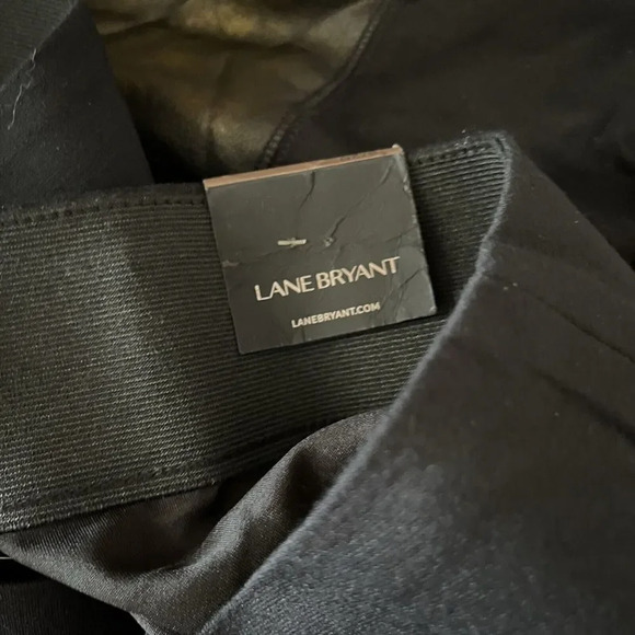 LANE BRYANT Size 18/20 Black With A Gold Finish Faux Leather Insert Leggings - Picture 10 of 12